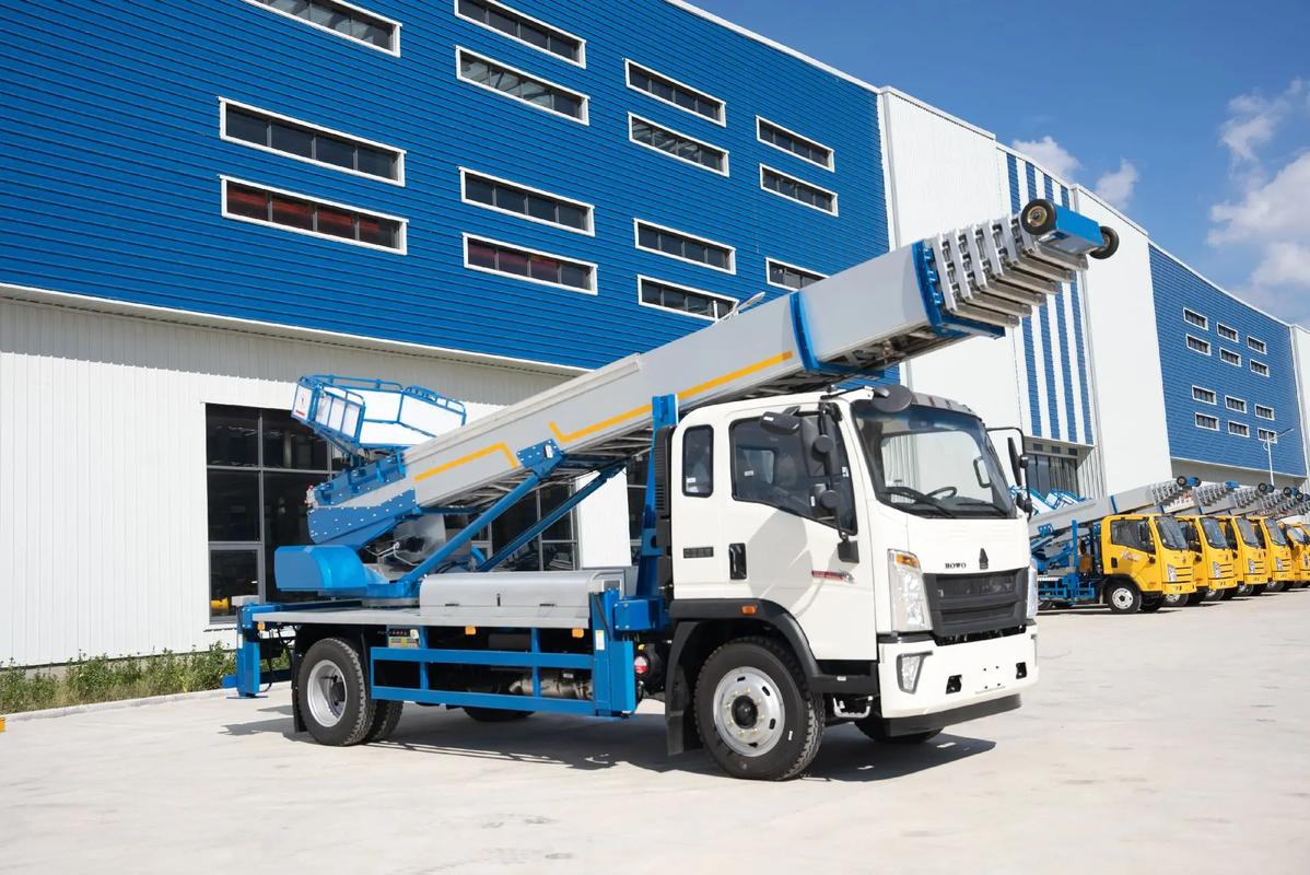 黄埔出租云梯车高空作业车 建筑垃圾搬运