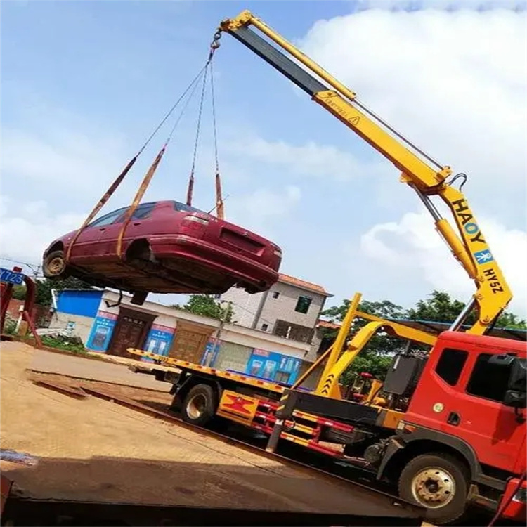 黄埔吊车吊汽车的正确方法